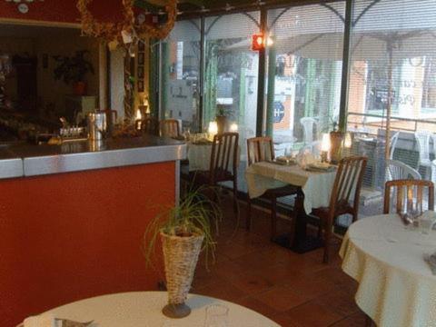 Auberge De La Vallee Francheville  Екстериор снимка