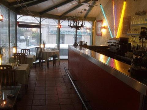 Auberge De La Vallee Francheville  Екстериор снимка